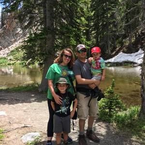 Meet your Posher, Elisia